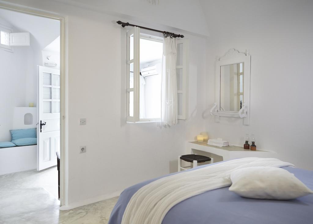 Altana Heritage Suites 이메로비글리 객실 사진