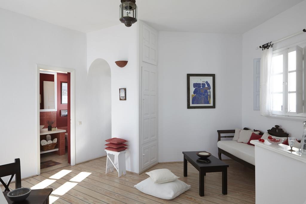 Altana Heritage Suites 이메로비글리 객실 사진