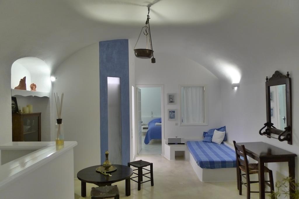 Altana Heritage Suites 이메로비글리 객실 사진